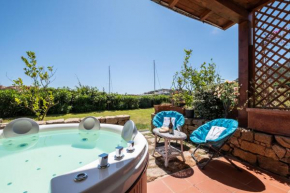 PORTO CERVO VILLETTA CON JACUZZI PRIVATA Porto Cervo